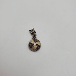 Swirl wheel necklace pendant charm‎